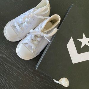 Converse All White Toddler 8T Sneakers
